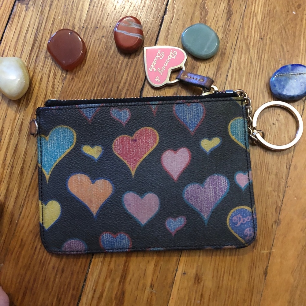 SALE ☘️🍍🦄 Dooney & Bourke coin wristlet - Picture 8 of 8